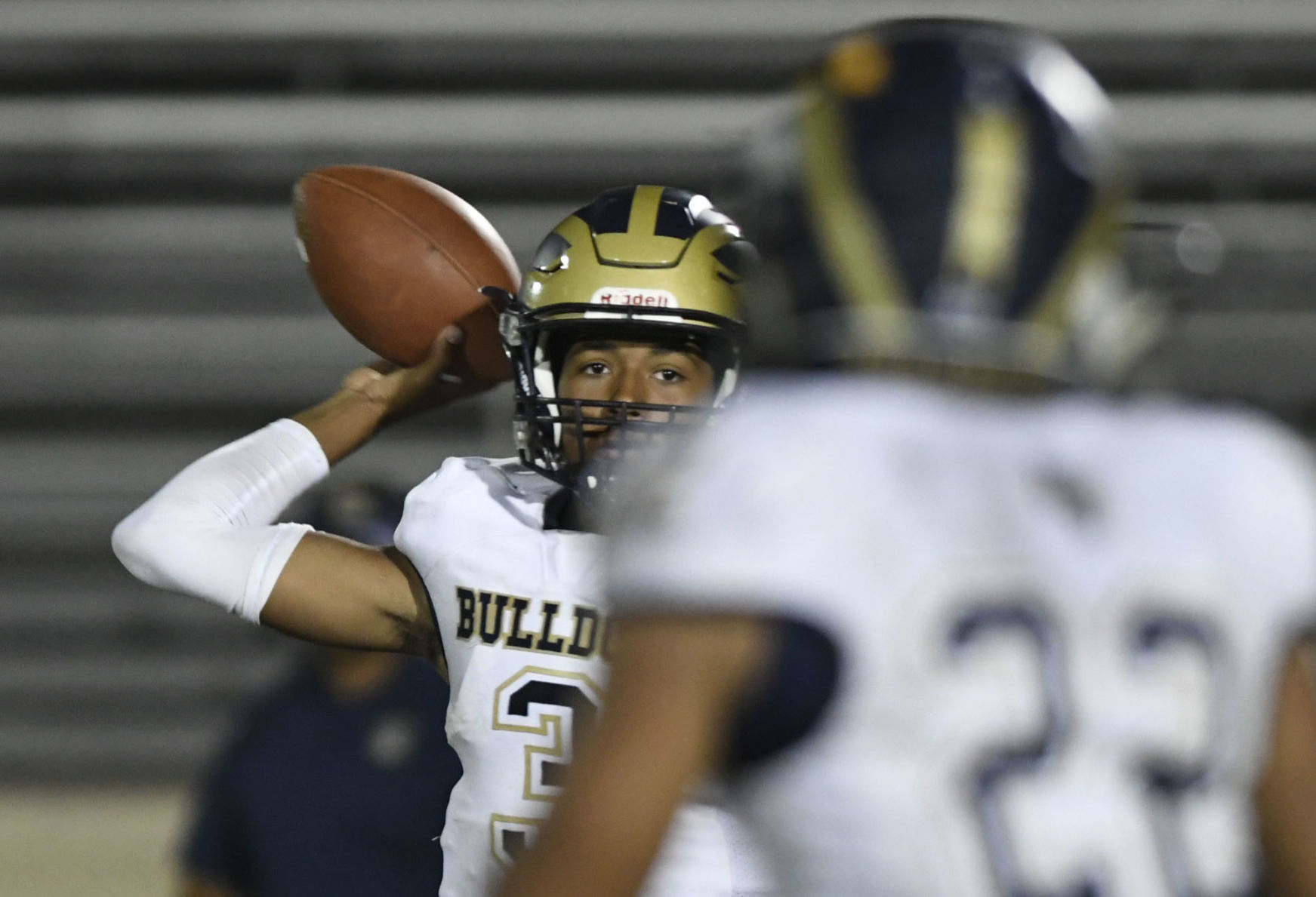 091319 GV SM football 16.jpg